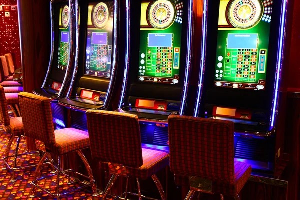 superfun99 game lobby showing PG Soft slots and live dealer tables side by side